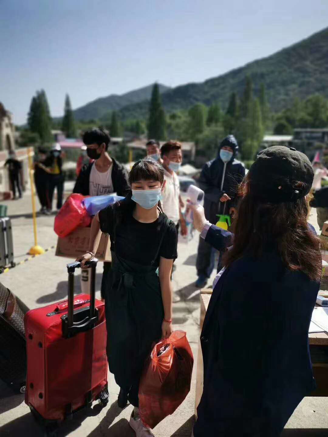雞公山武校迎來返校復(fù)學(xué)第一天，防疫開學(xué)兩不誤