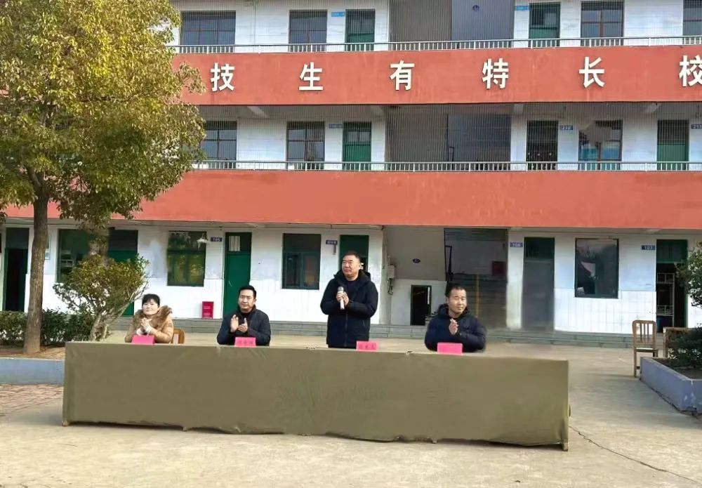 精彩紛呈，熱血激蕩—信陽市雞公山少林武術學校2023～2024年度上學期運動會完美落幕
